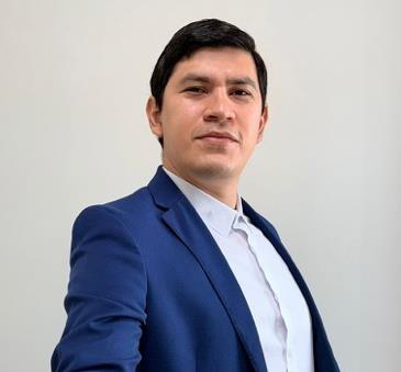 Dr. Adrián Aguilar Izaguirre